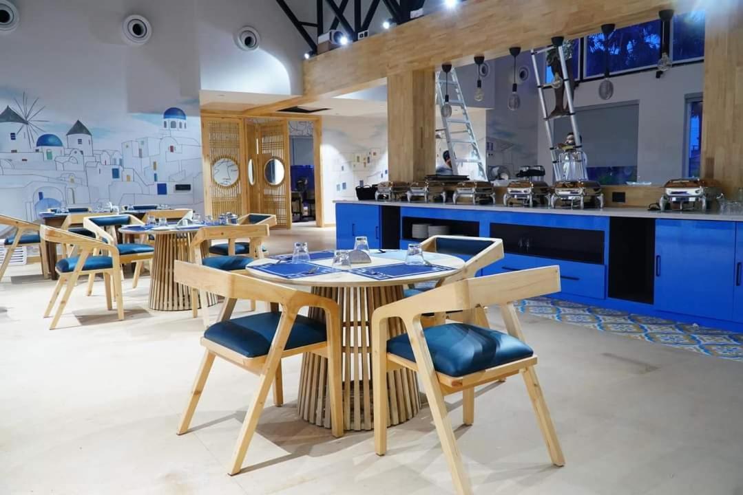 V Hotels And Resorts Chirala Bagian luar foto
