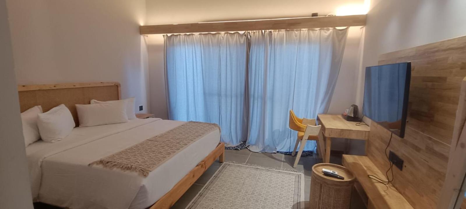 V Hotels And Resorts Chirala Bagian luar foto