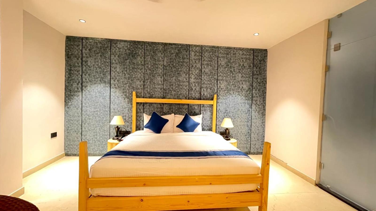V Hotels And Resorts Chirala Bagian luar foto